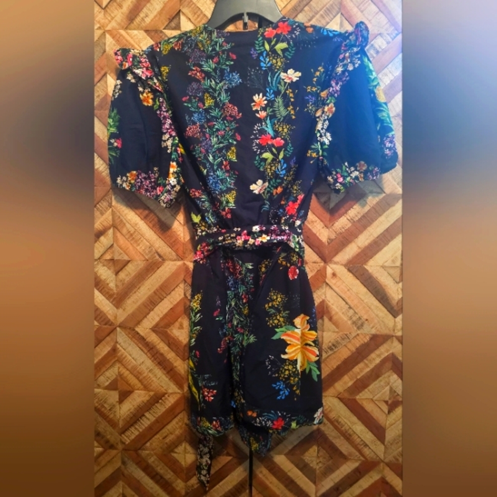 FARM Rio Black Floral Short Jumpsuit with Puff Sleeves - Picture 2 of 9